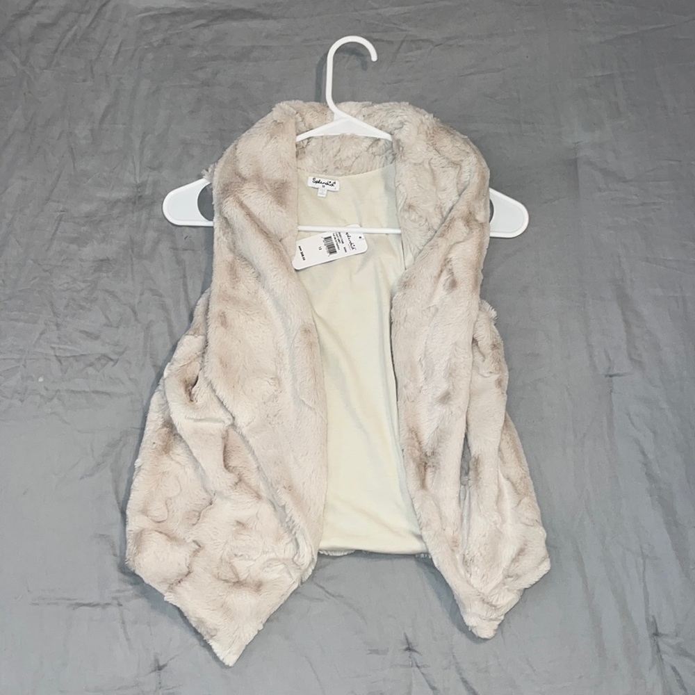 Splendid Light Grey furry vest